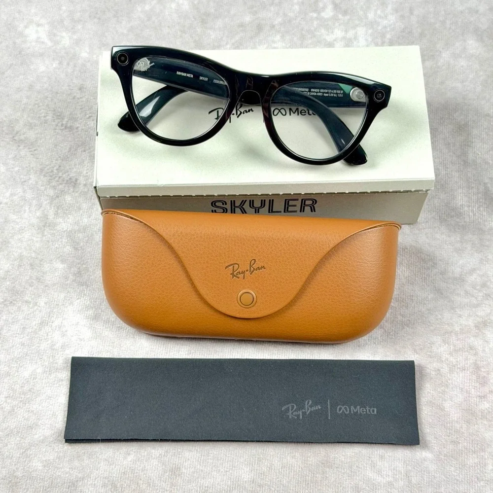 Ray-Ban Meta Skyler Smart Glasses Shiny Black Amethyst Transitions RW4010 Gen 1